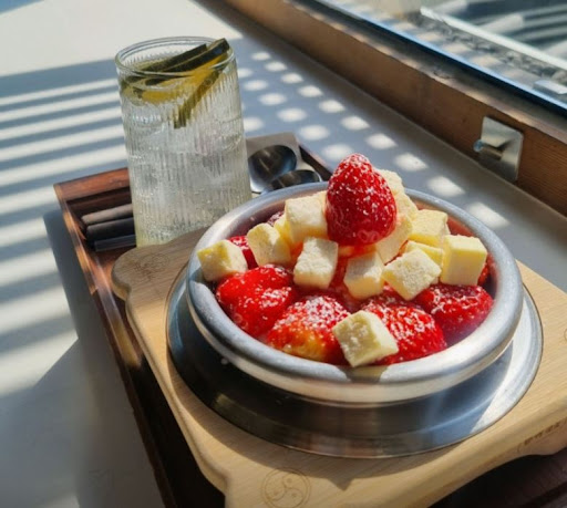 카페달곰이 전주한옥마을맛집 데이트 코스에서 카페로 활용되는 방식